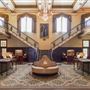 The Hotel Settles