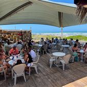 Wanna Wanna Inn Beach Bar & Grill