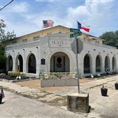 Historic Rocksprings Hotel