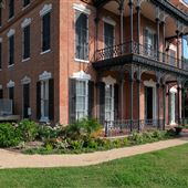 Ashton Villa