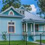 Lutt House