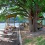 Ski Shores Cafe
