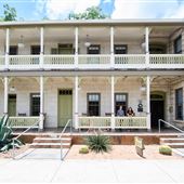 Hotel Giles