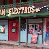 Dan Electro's Guitar Bar