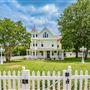 Yellow House at Thorp Spring