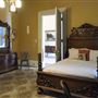 Ashton Villa