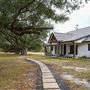 The Oaks of Anahuac