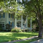 College Street Neighborhood
