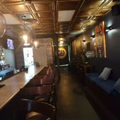 Day Drink Wine & Cocktail Lounge