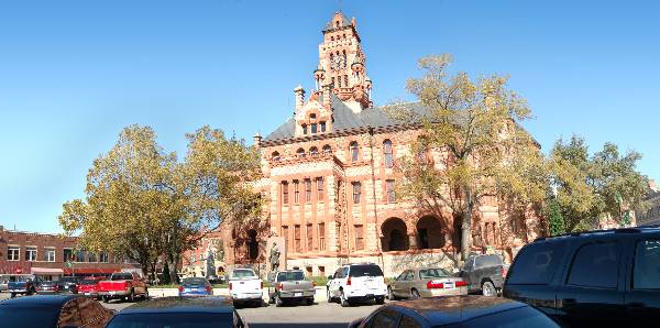 Ellis County Courthouse (11/18/2005)