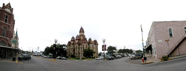 Caldwell County Courthouse (8/28/2003)