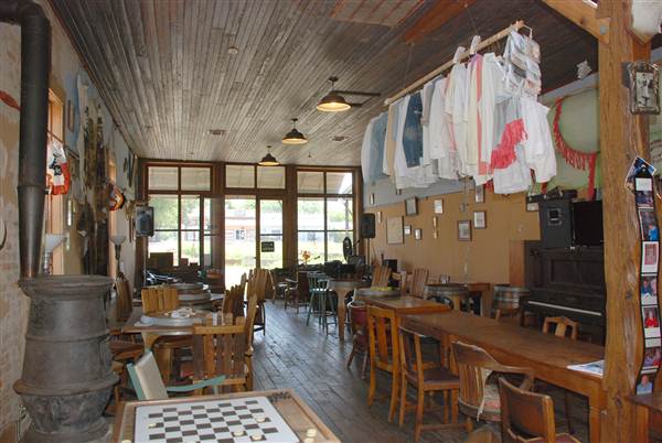 Lowbrows Beer and Wine Garden (5/15/2012)