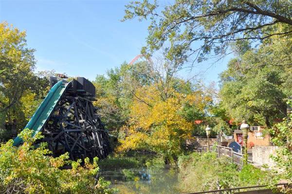 Six Flags Over Texas: Arlington (11/11/2013)