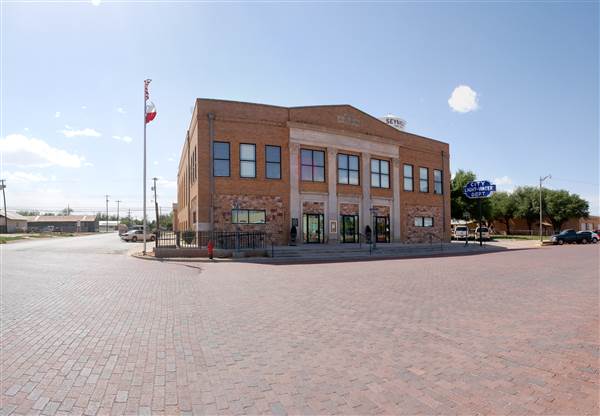 Seymour City Hall (4/29/2014)