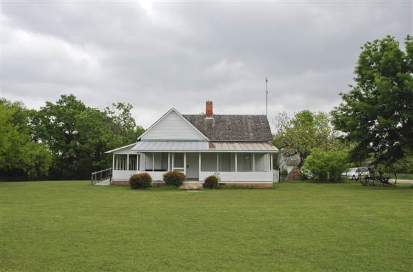 Cedar Hill State Park - Penn Farm (4/13/2015)