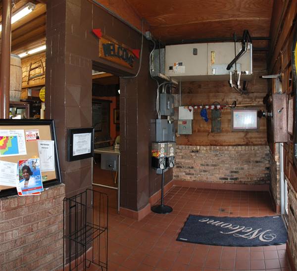 Bodacious Bar - B - Que (10/8/2015)