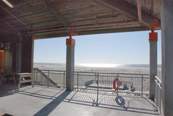 East End Beach Pavillion (2/16/2016)