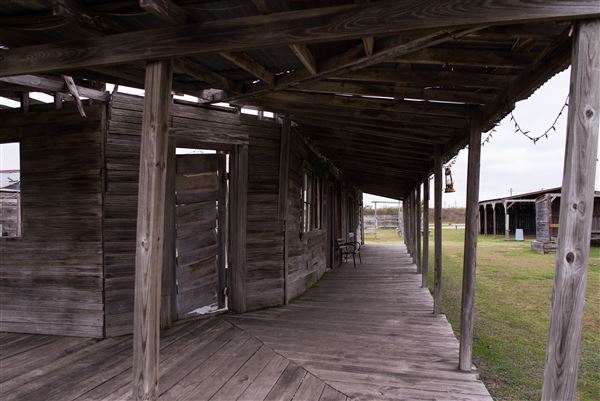 J. Lorraine Ghost Town (12/19/2017)