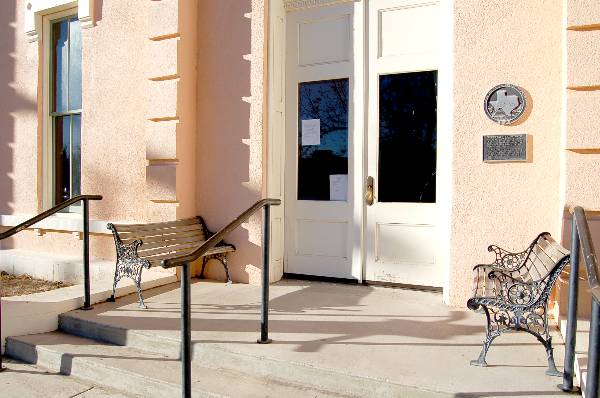 Presidio County Courthouse (12/19/2007)