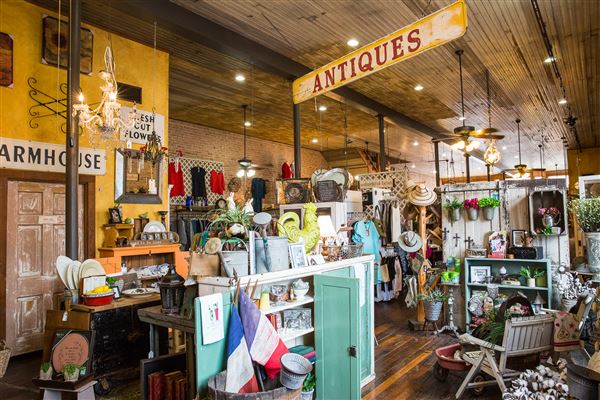 Sugar Moon Antiques (3/16/2018)