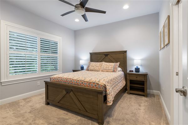 The Whispering Oaks Estate (6/25/2019 - Credits: Austin 360 Photography)