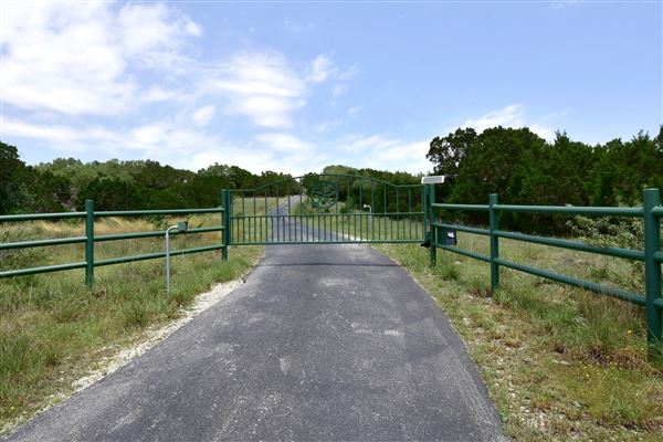 Wimberley Getaways - Star Ranch (6/20/2019)