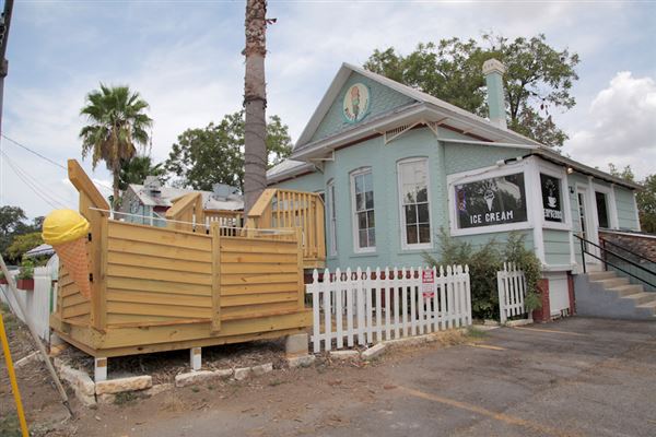 Tin Top Burgers & Beer (8/30/2019 - Credits: Tim Severson)