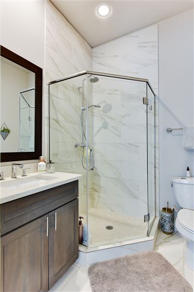 Vineyard Townhome (1/7/2020 - Credits: Robert Kies Photography)