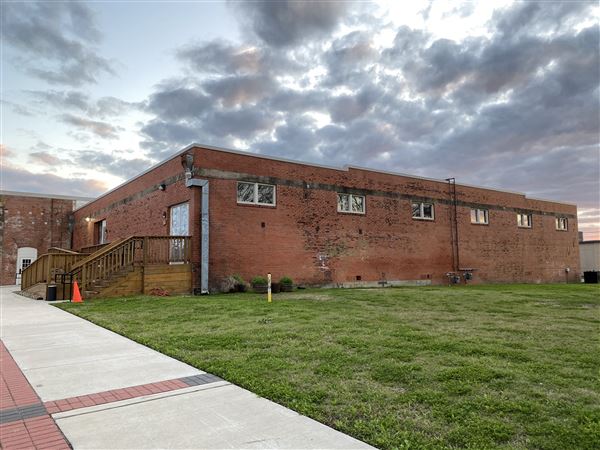 Ice House on Main (2/24/2020 - Credits: Joan Quintana, Will Walker)