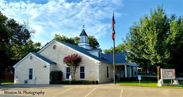 Glen Rose City Hall (6/1/2020 - Credits: Mission St. Photography)