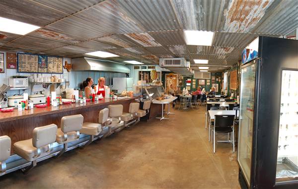 Fenoglio's BBQ (8/10/2009)