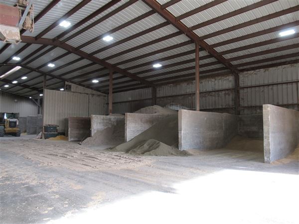 Top Tier Grain & Feed (1/21/2022 - Credits: Jane Jeschke)