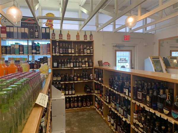 Zeke's Liquor (3/4/2022 - Credits: Adam from Walker Reboot)