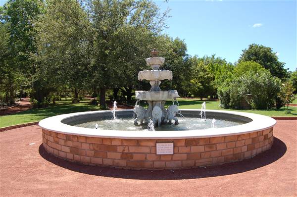 Clark Gardens Botanical Park (5/30/2009)