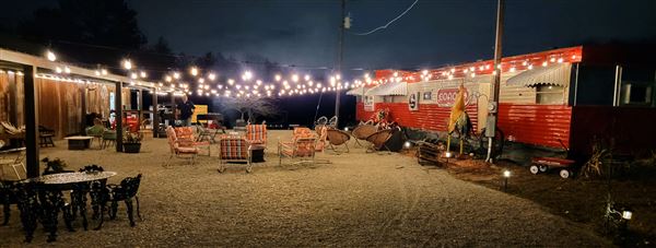 Woodys Banquet Barn (5/30/2023 - Credits: Personally taken)