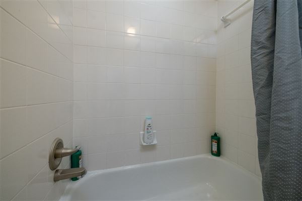 Evergreen Townhome (9/1/2023 - Credits: Red One Management)