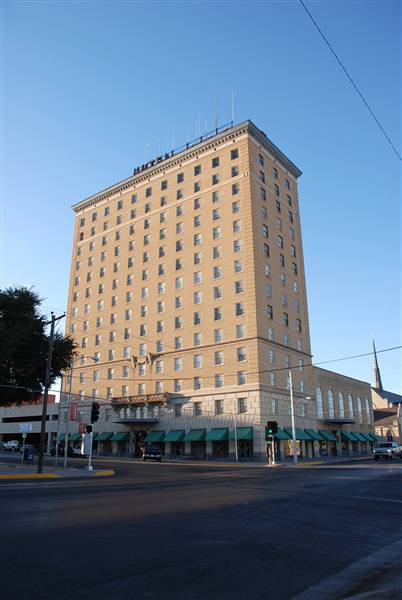 Cactus Hotel (12/2/2010)