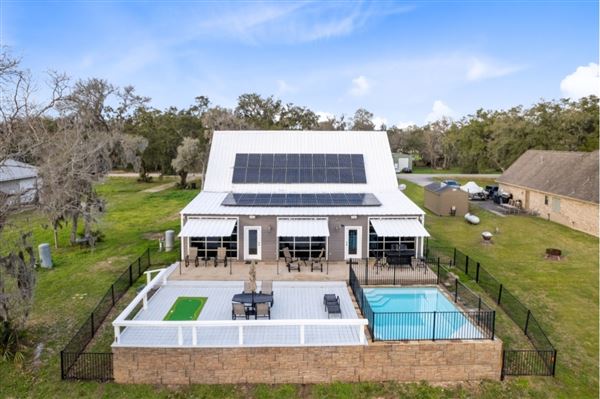 San Bernard River House (8/10/2024 - Credits: 4765 CR 747A)