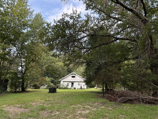 Flournoy Farm (9/24/2024 - Credits: submitted by: Sue Wisdom)