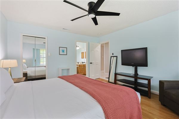 High Hollow House (3/31/2025 - Credits: Matthew Ross, MLS_Images)