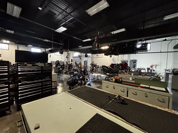 Dallas College - Cedar Valley Campus - HVAC and Automotive Building (10/6/2025 - Credits: Alex Payne)