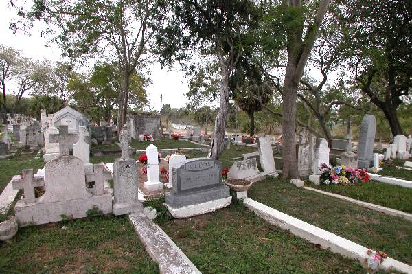Brownsville City Cemetery (3/4/2004)
