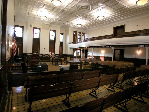 Caldwell County Courthouse (8/28/2003)