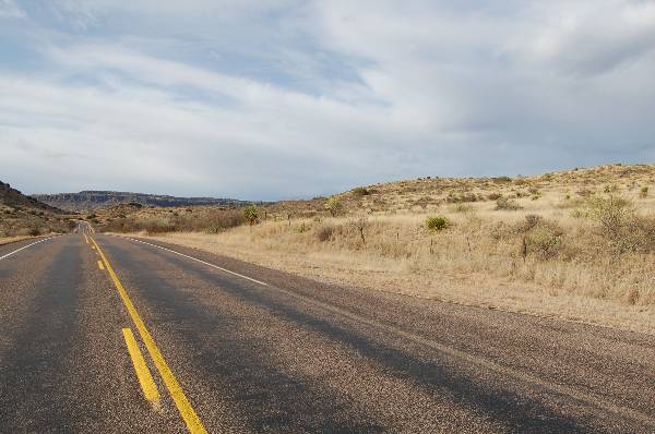 Hwy 118 South of Fort Davis (11/23/2005)