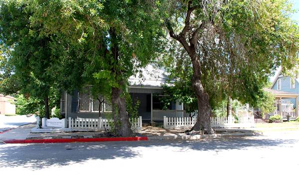 St. Charles Street Historic Neighborhood (8/18/2012)