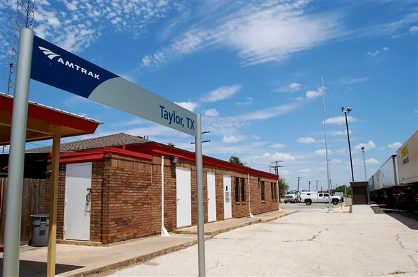 Taylor Amtrak Station (8/16/2012)