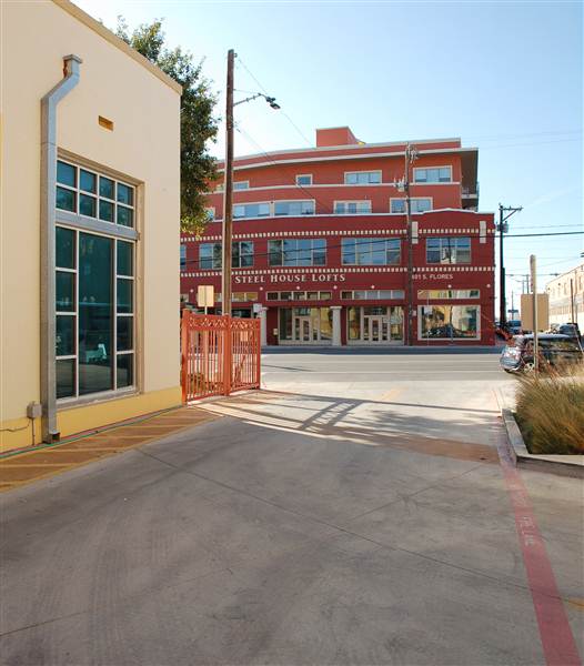 South Flores Retail District (2/6/2013)