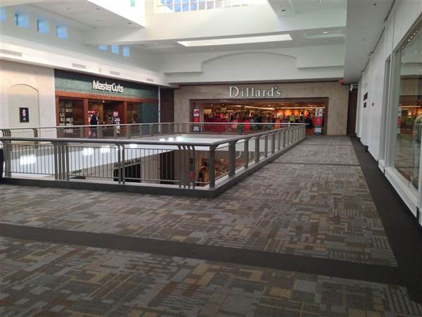 Lakeline Mall (1/31/2013)