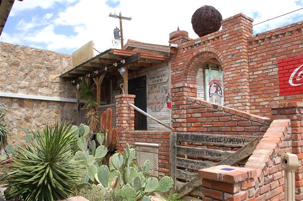 Daddy Sam's Saloon (4/30/2014)