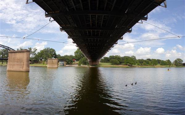 Waco Suspension Bridge and Waco Riverwalk (6/19/2014)